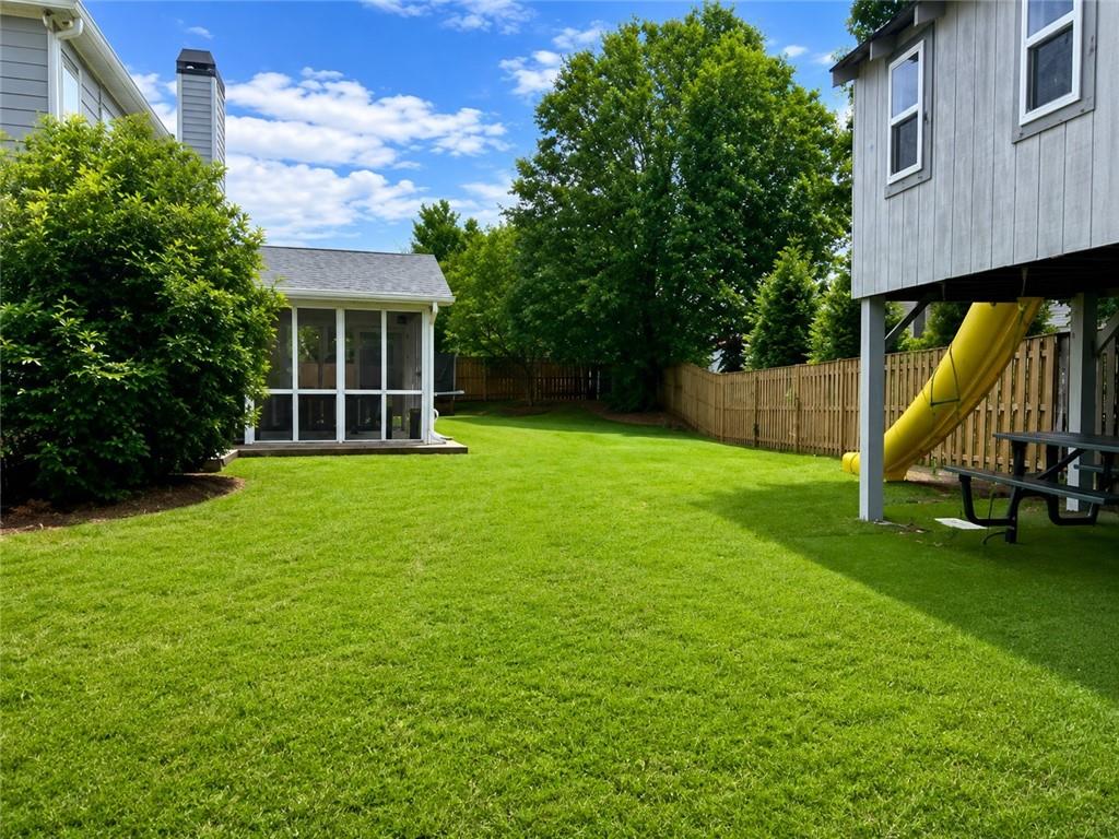 1020 Amber Leaf Court