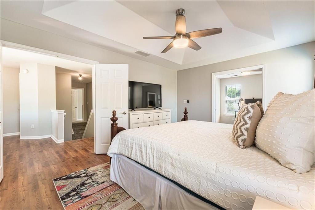 1020 Amber Leaf Court