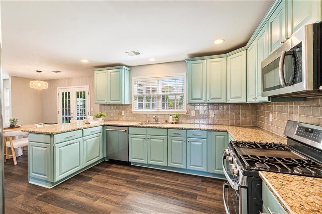 1020 Amber Leaf Court