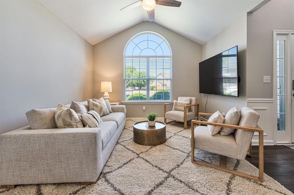 1020 Amber Leaf Court