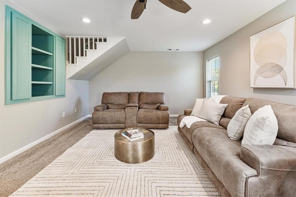 1020 Amber Leaf Court