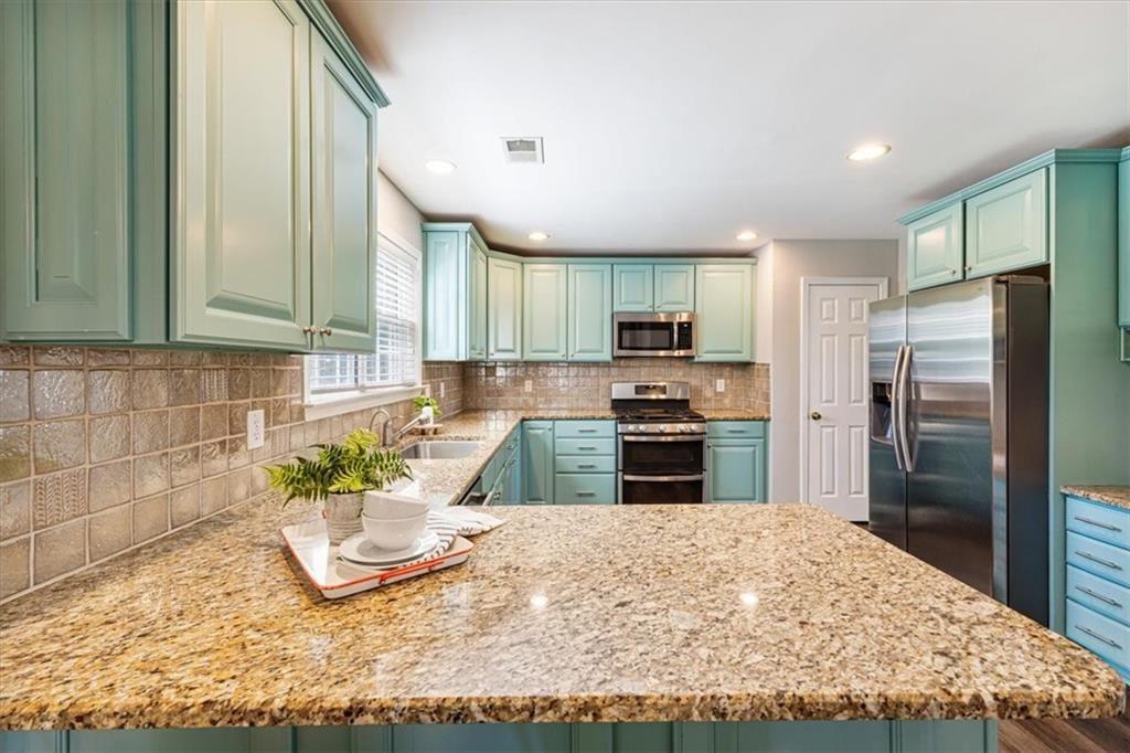 1020 Amber Leaf Court