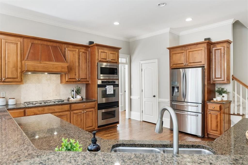 610 Shade Lake Court
