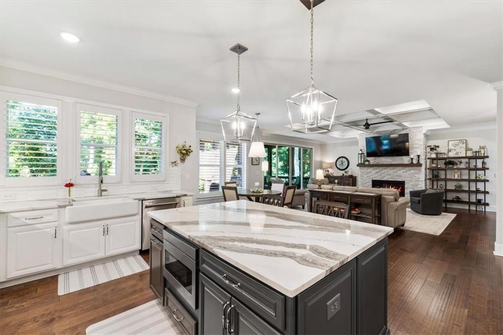 235 Grandmar Chase