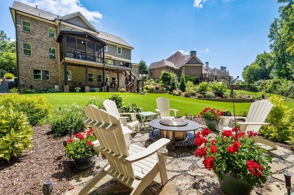 235 Grandmar Chase