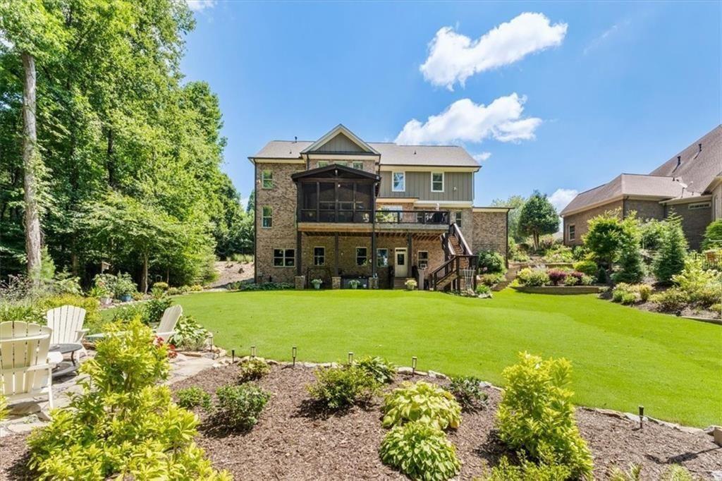 235 Grandmar Chase