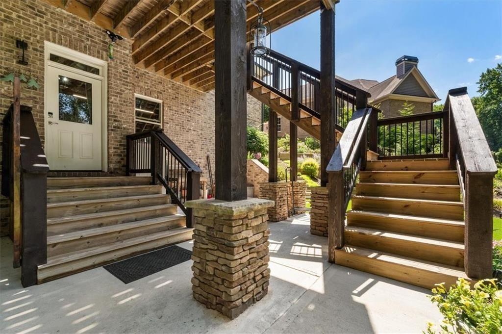 235 Grandmar Chase