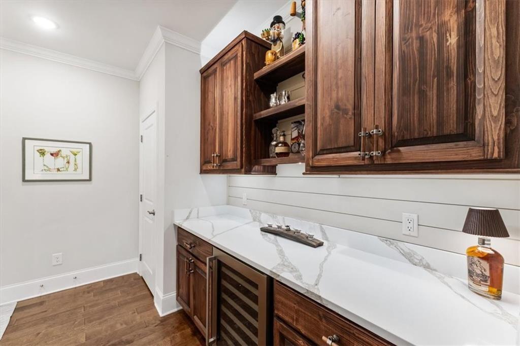 235 Grandmar Chase