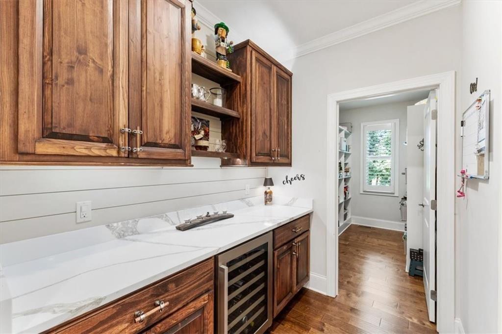 235 Grandmar Chase