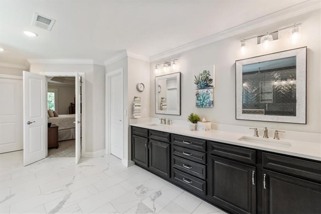 235 Grandmar Chase