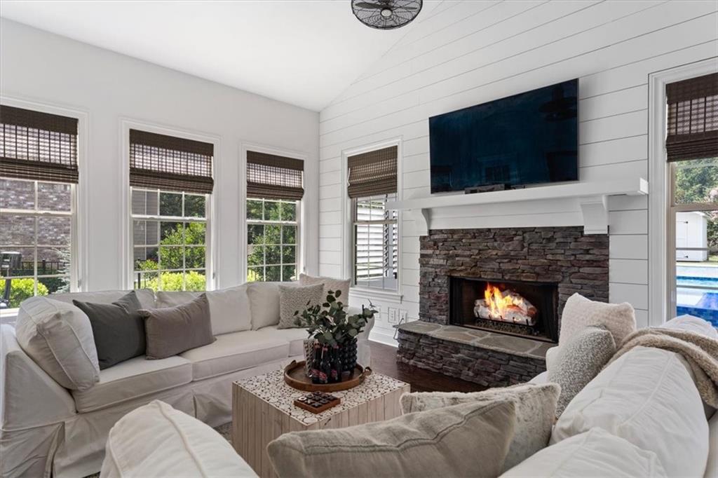 12170 Belvoir Lane