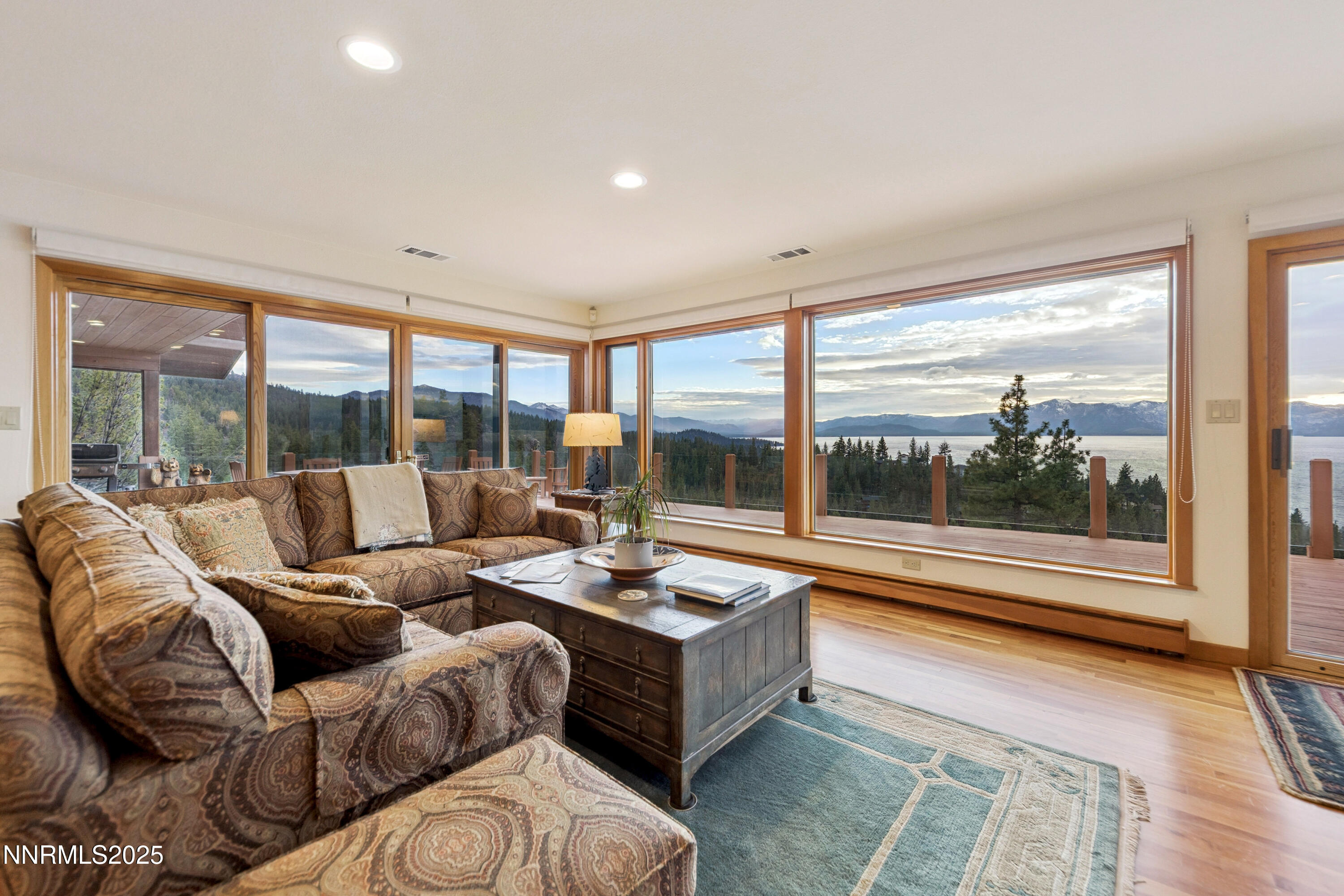 1337 Winding Way