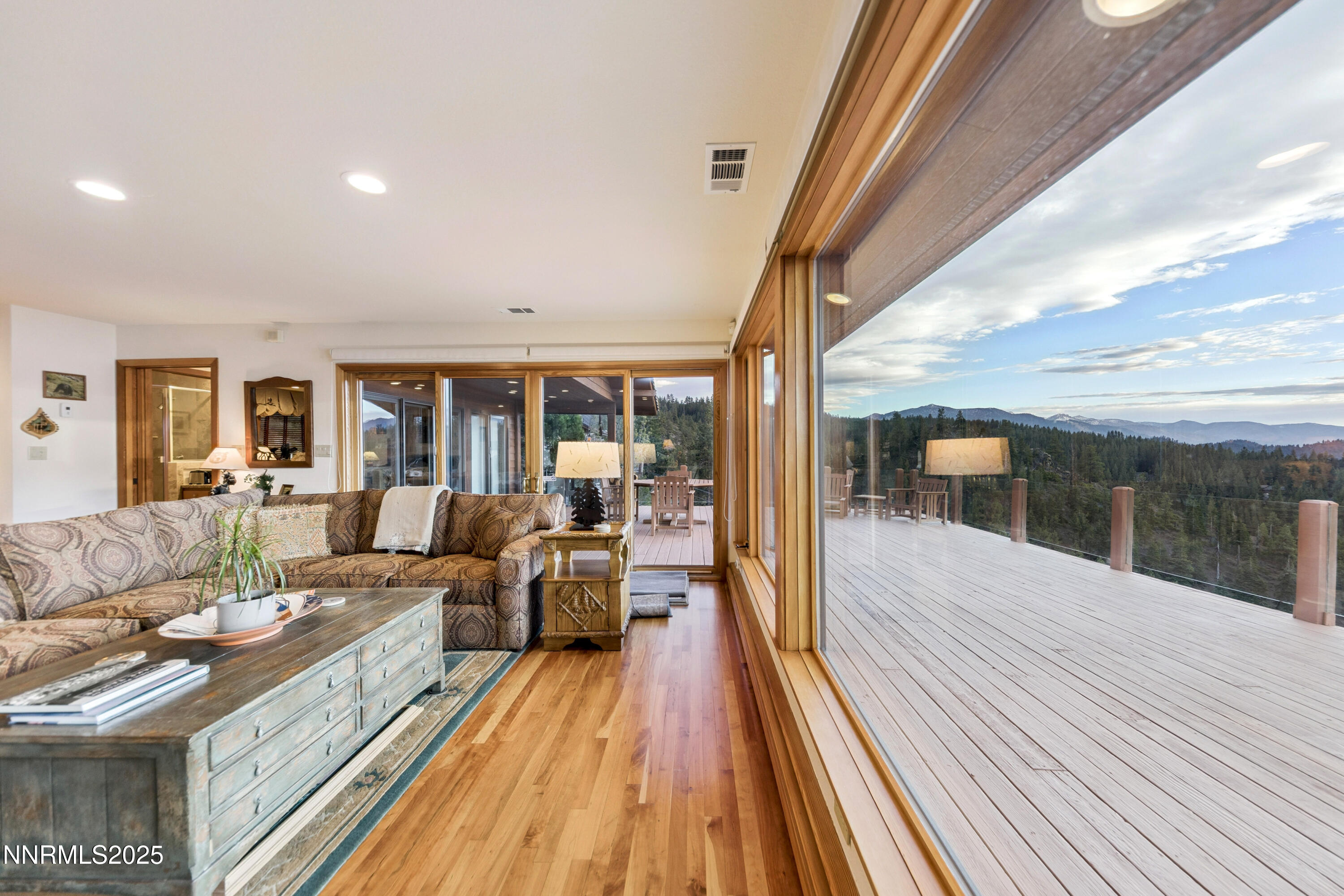 1337 Winding Way