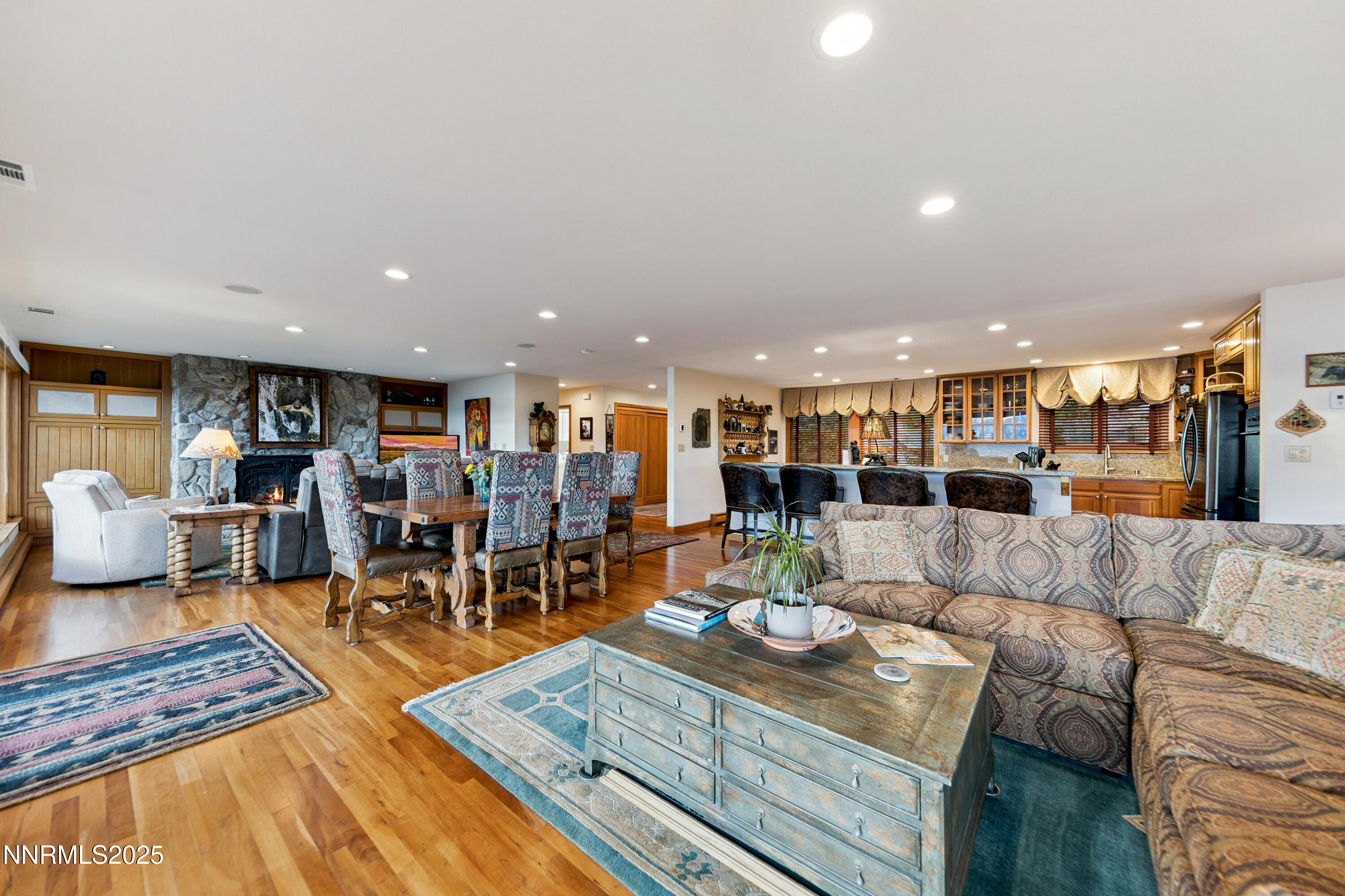 1337 Winding Way