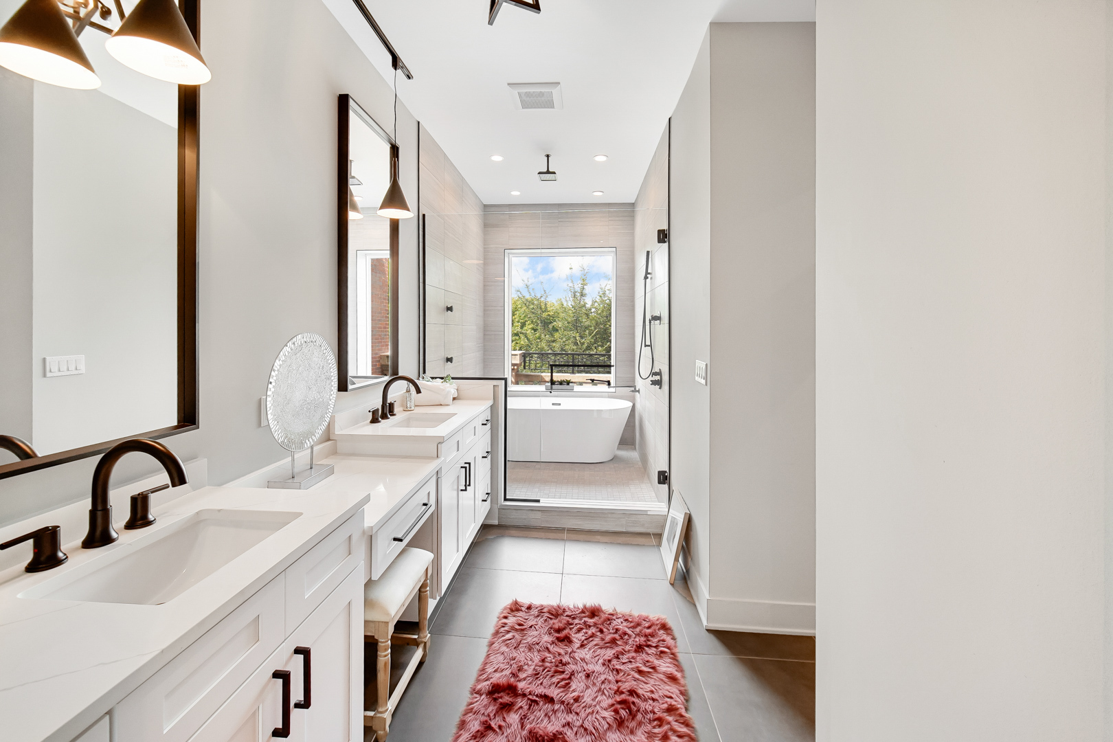 4559 S Michigan Avenue Unit: PH