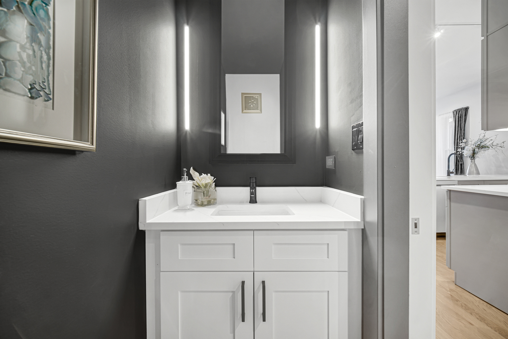 4559 S Michigan Avenue Unit: PH