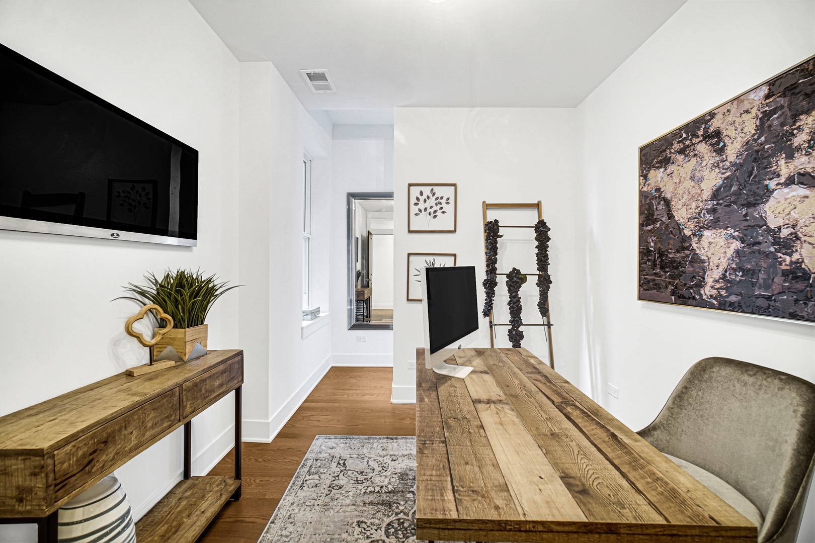 4559 S Michigan Avenue Unit: PH