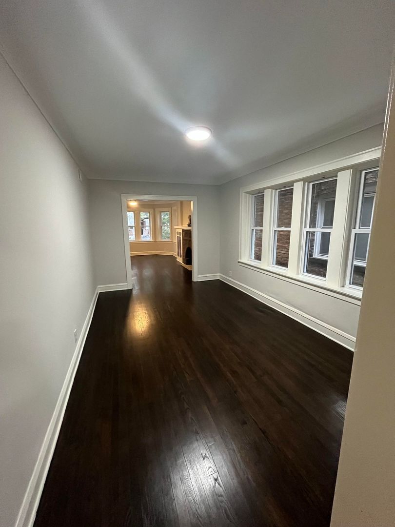 711 E 90th Street Unit: 1