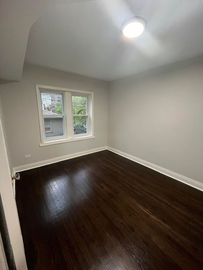 711 E 90th Street Unit: 1