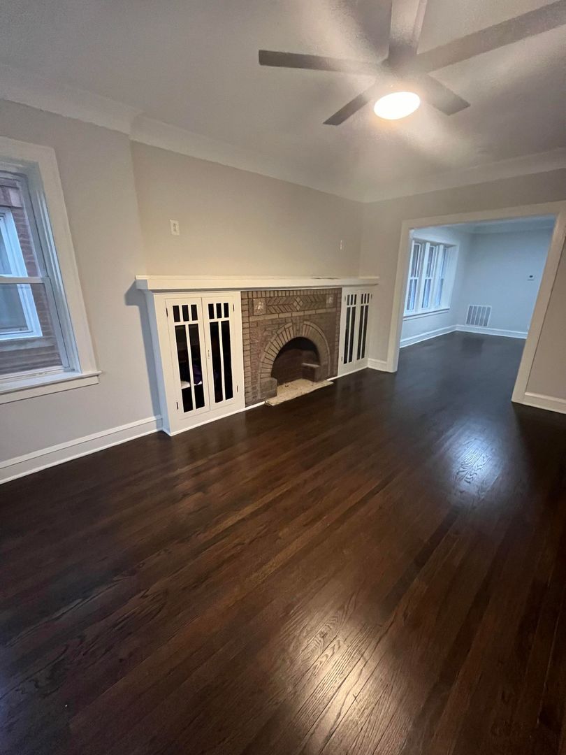 711 E 90th Street Unit: 1