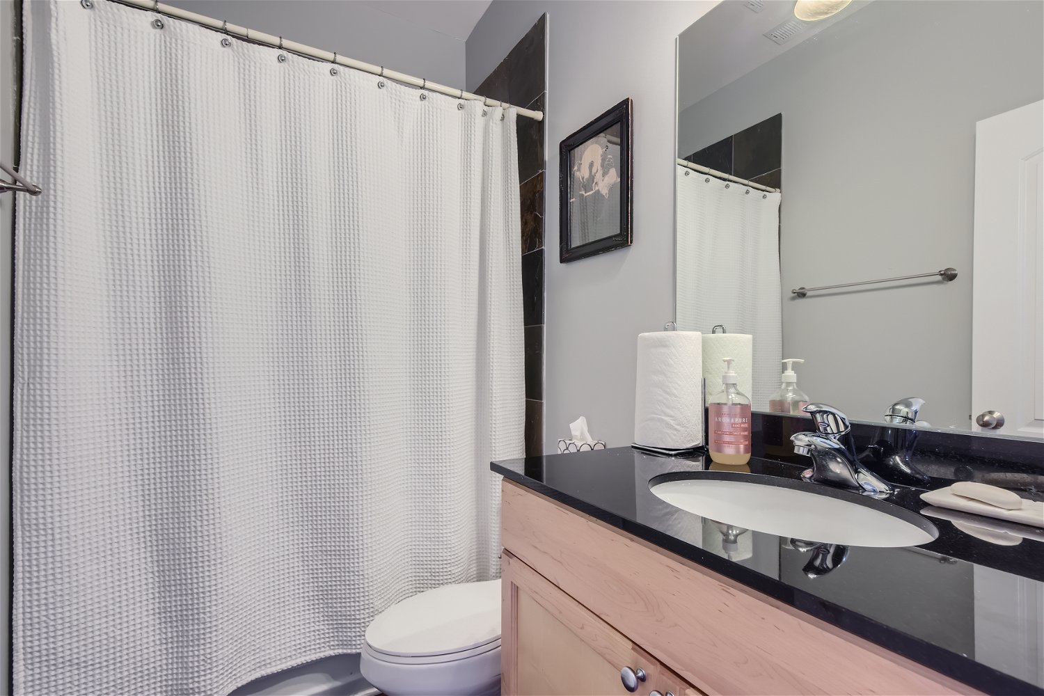 3719 S Indiana Avenue Unit: 4S