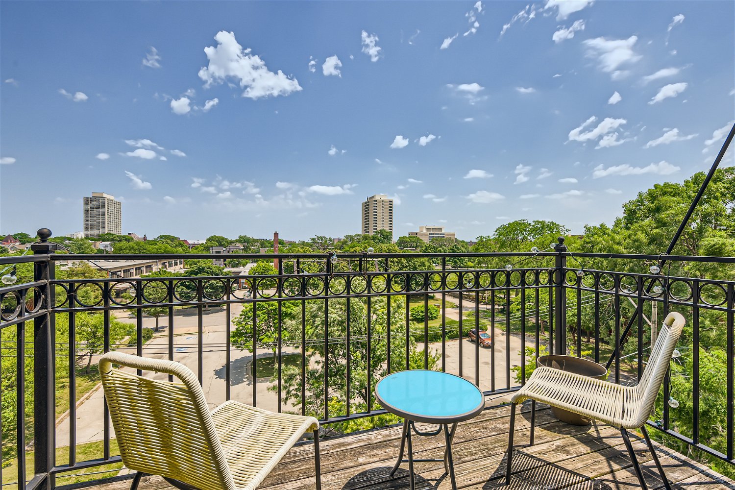 3719 S Indiana Avenue Unit: 4S