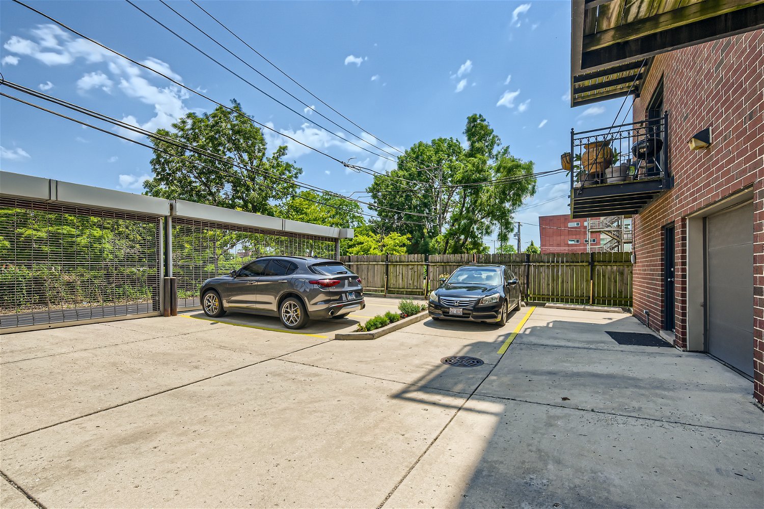 3719 S Indiana Avenue Unit: 4S