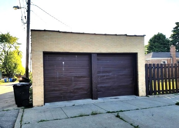 1125 E 93rd Street