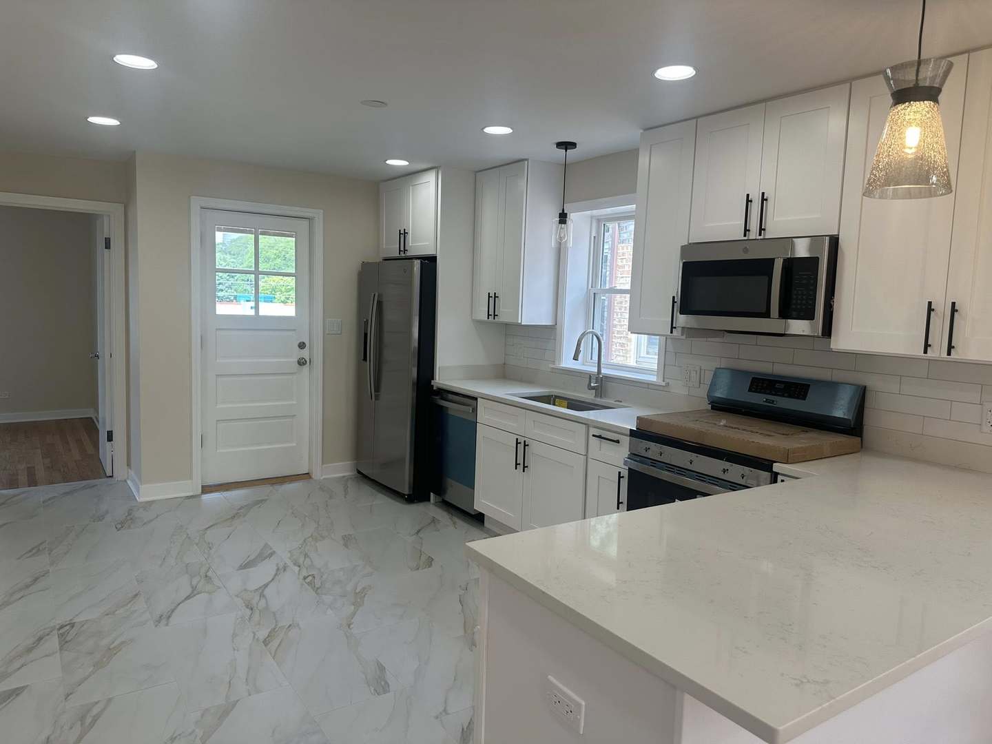 10508 S Claremont Avenue Unit: 2