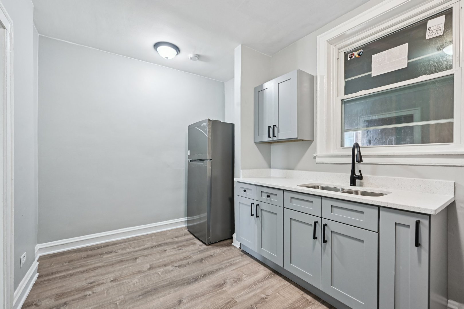 2508 E 78th Street Unit: 3