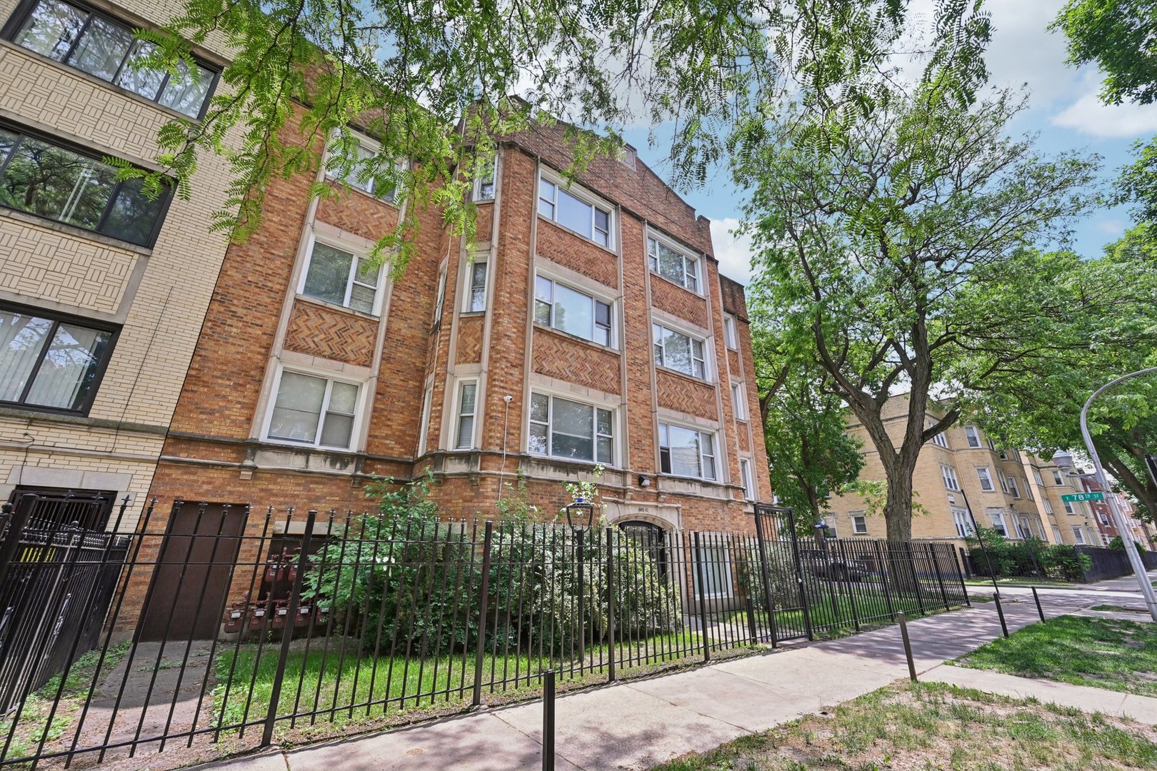 2508 E 78th Street Unit: 2