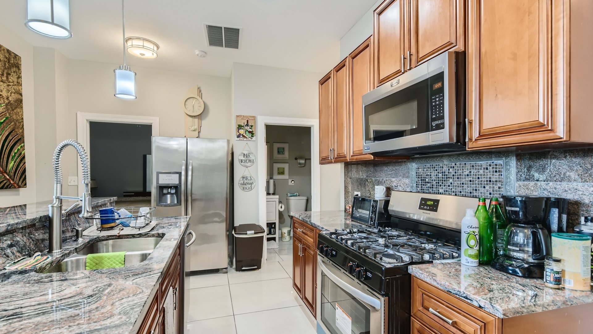 7400 S Stony Island Avenue Unit: 205