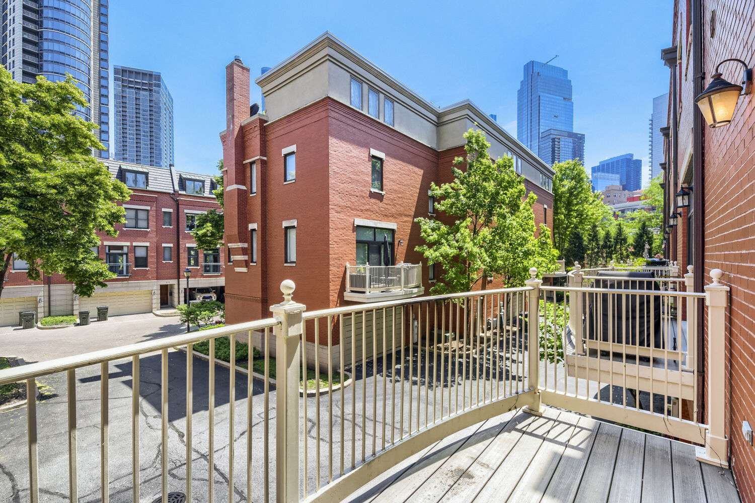 481 N Clinton Street