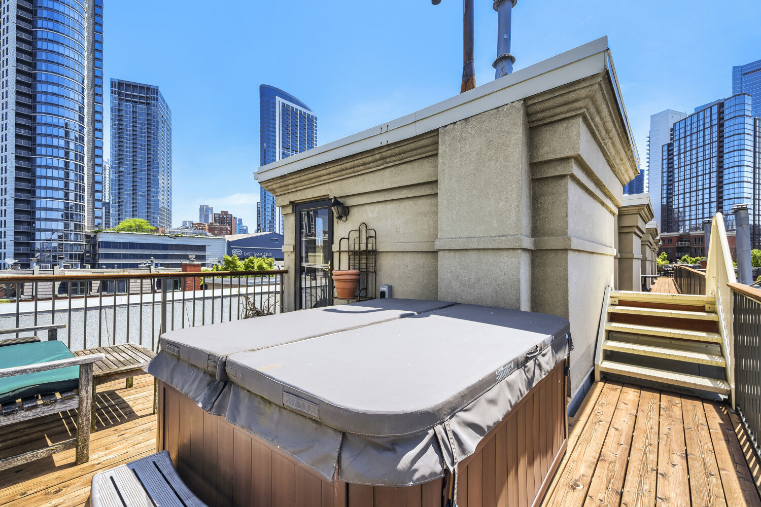 481 N Clinton Street