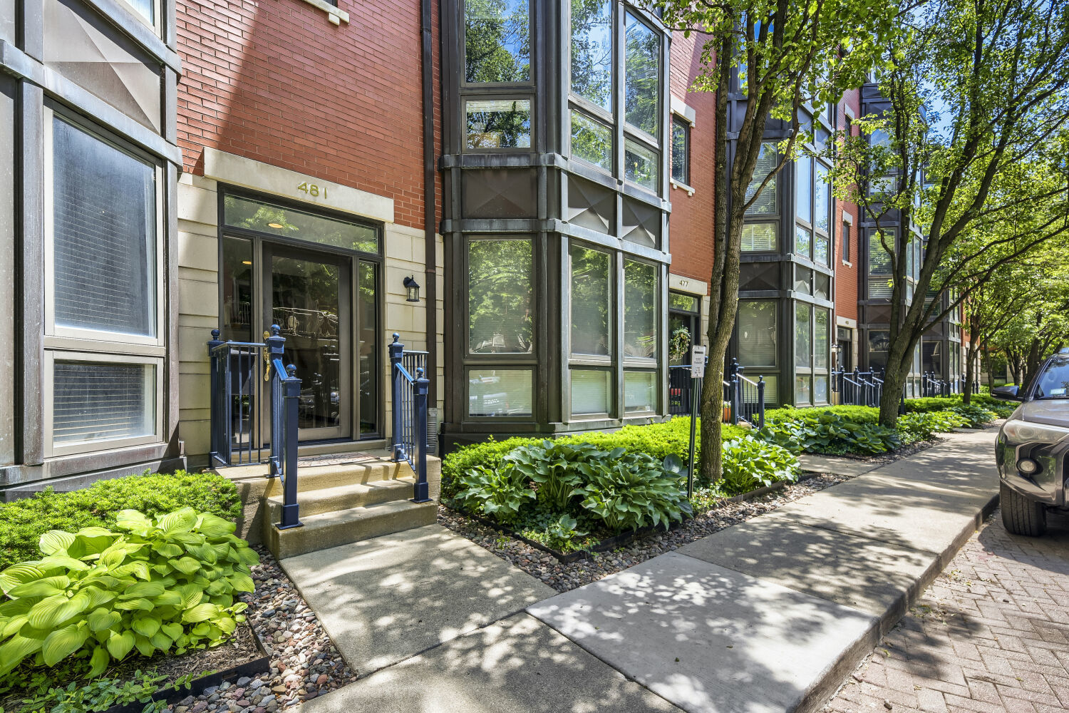 481 N Clinton Street