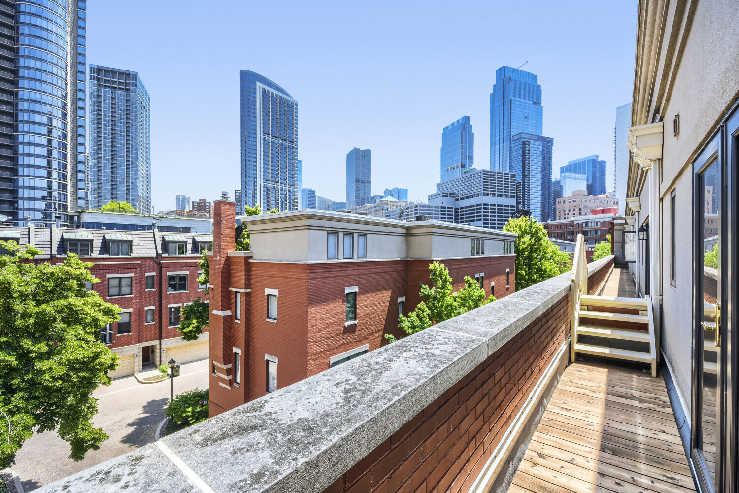 481 N Clinton Street