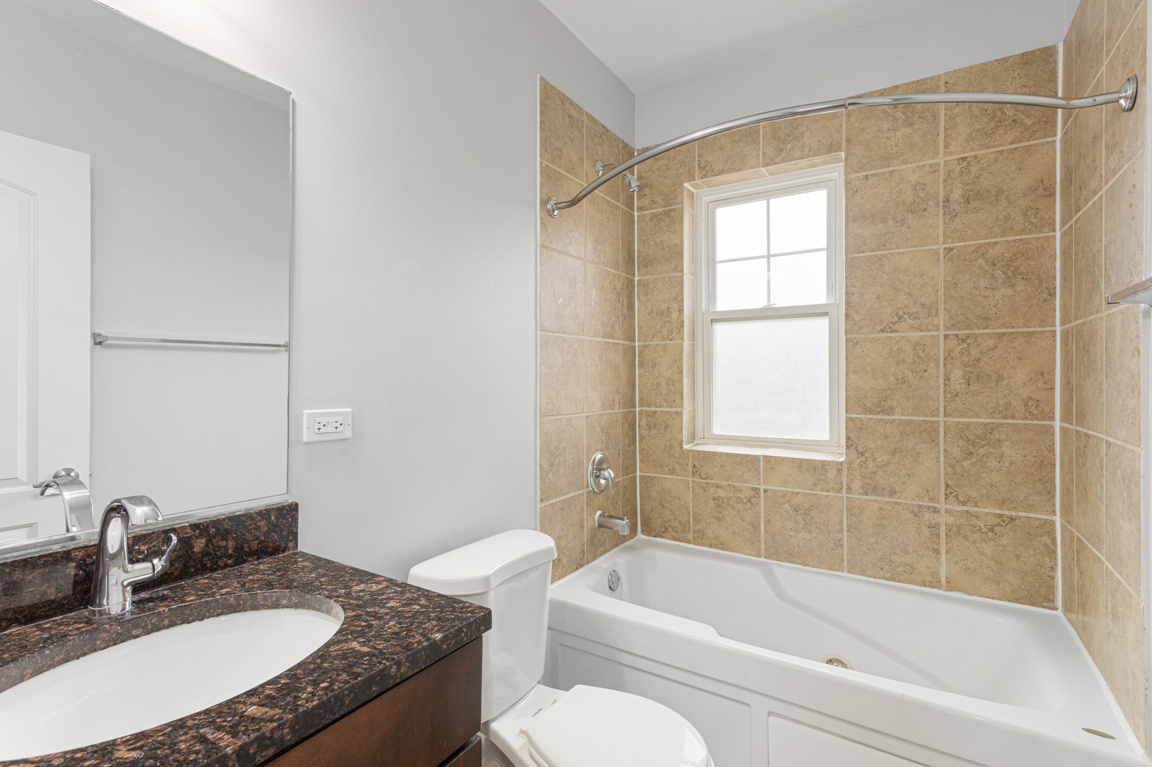 7728 N Ashland Avenue Unit: D3