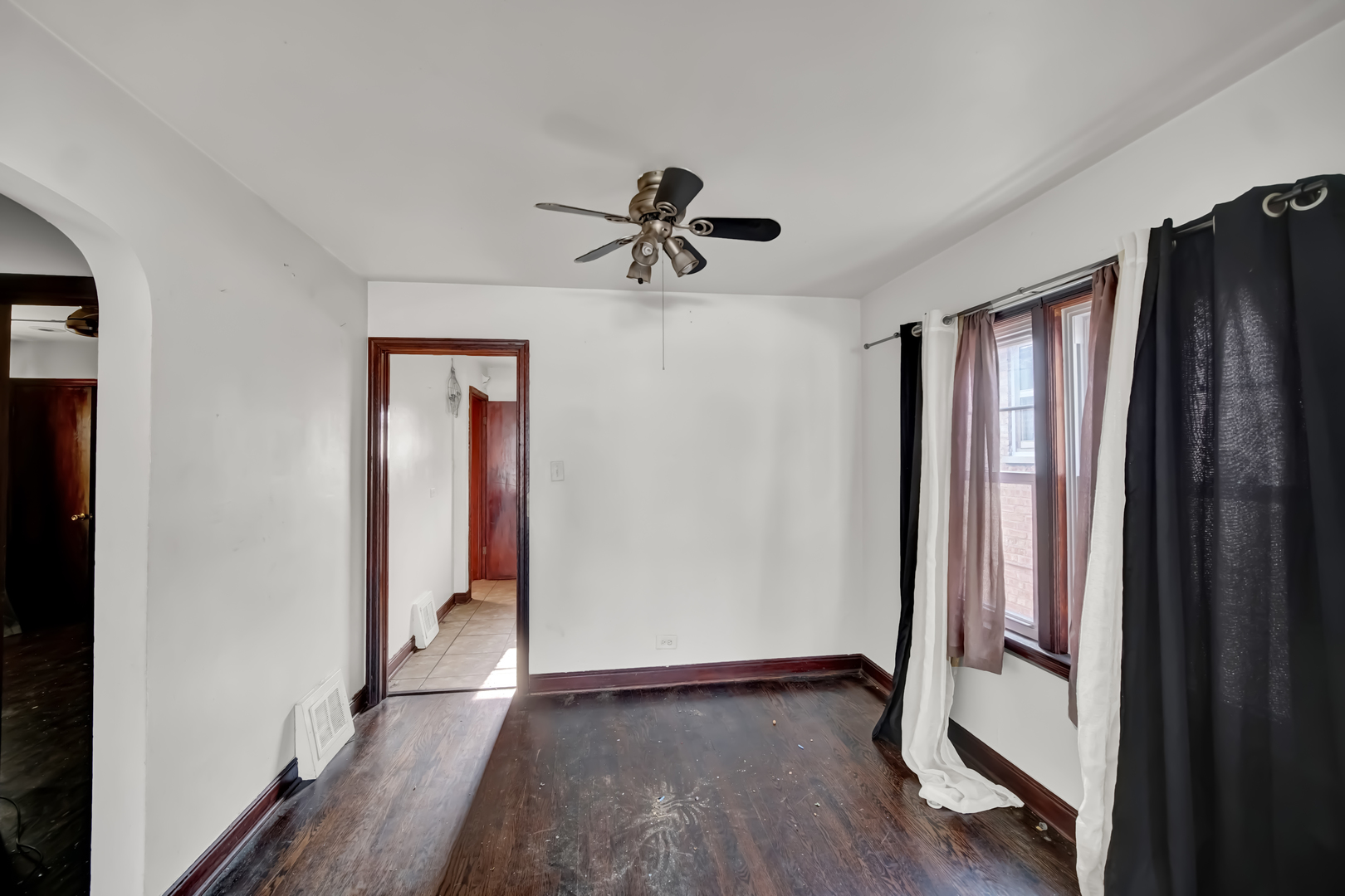14424 S Lowe Avenue