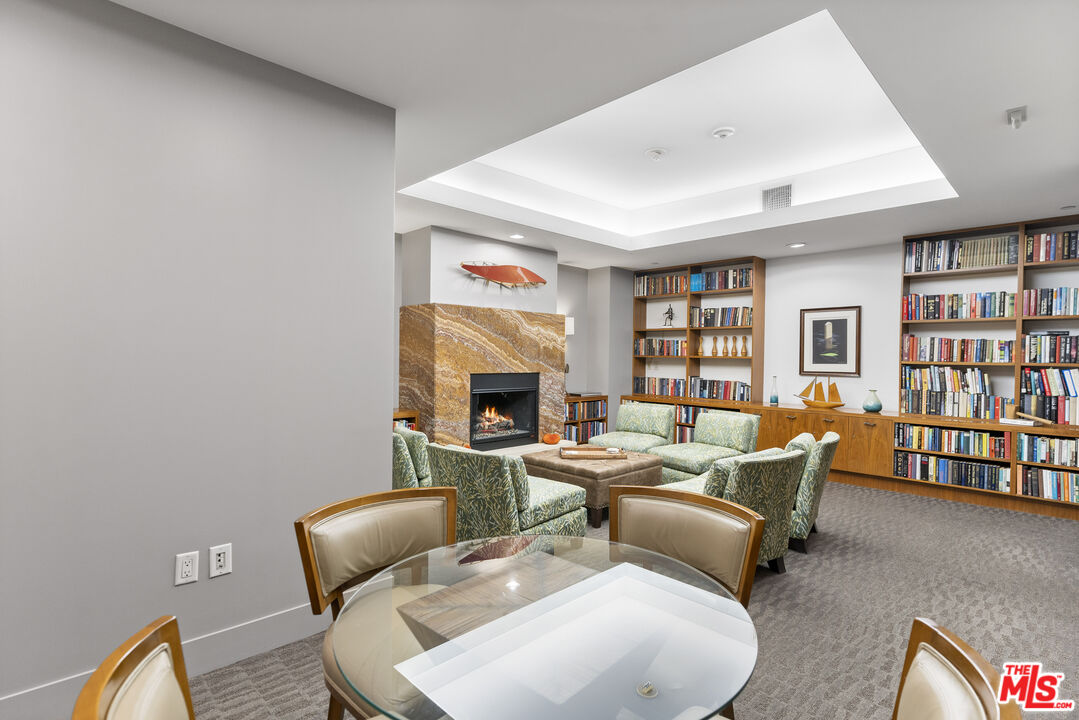 13650 Marina Pointe Dr Unit: 1509