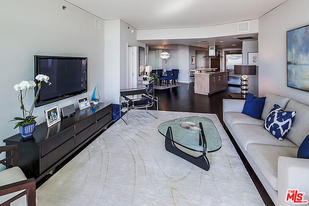 13650 MARINA POINTE DR Unit: 1503