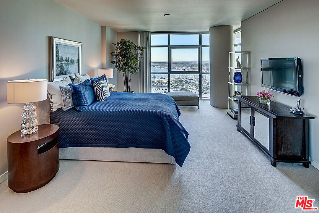 13650 MARINA POINTE DR Unit: 1503