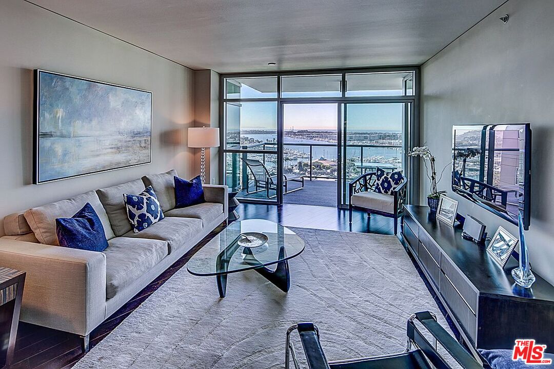 13650 MARINA POINTE DR Unit: 1503