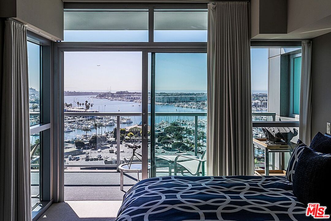 13650 MARINA POINTE DR Unit: 1503