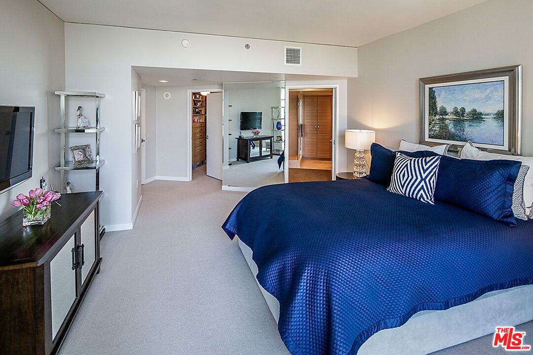 13650 MARINA POINTE DR Unit: 1503