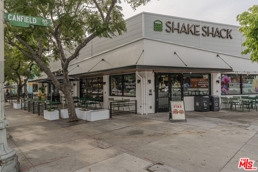 3734 S Canfield Ave Unit: 334