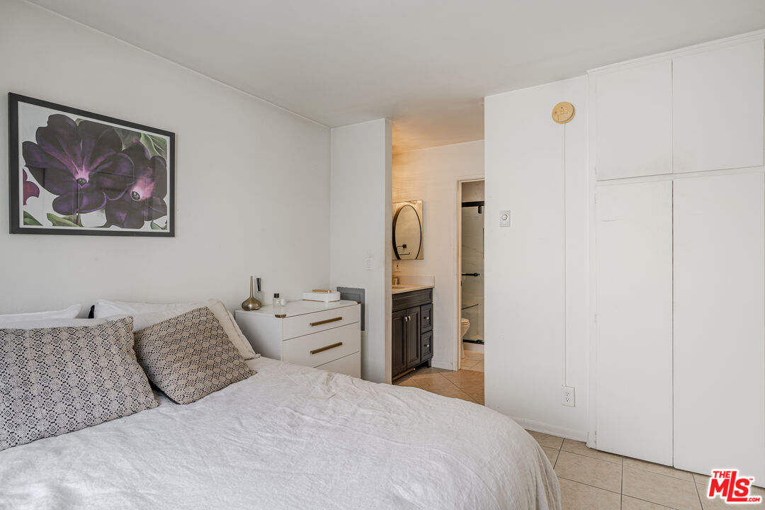 210 S La Fayette Park Pl Unit: 207