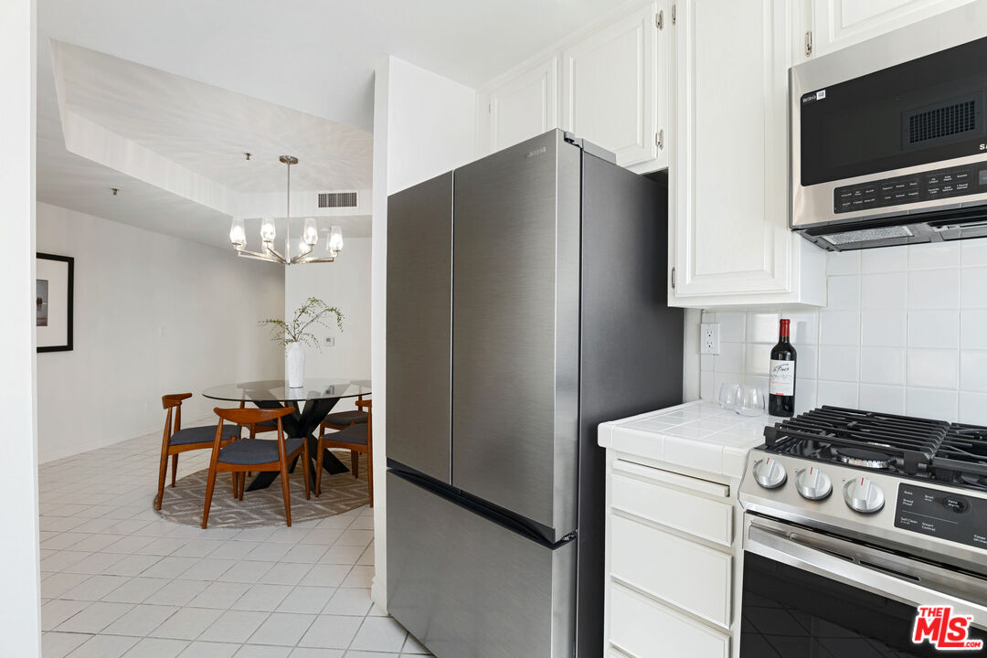 255 Main St Unit: 101