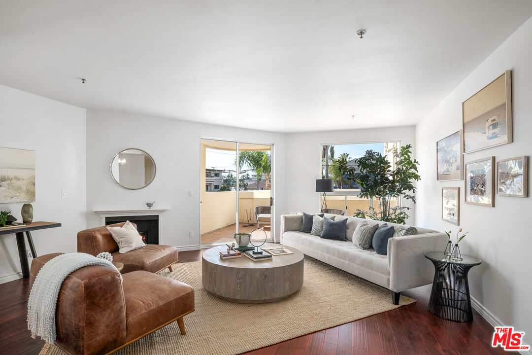 255 Main St Unit: 101