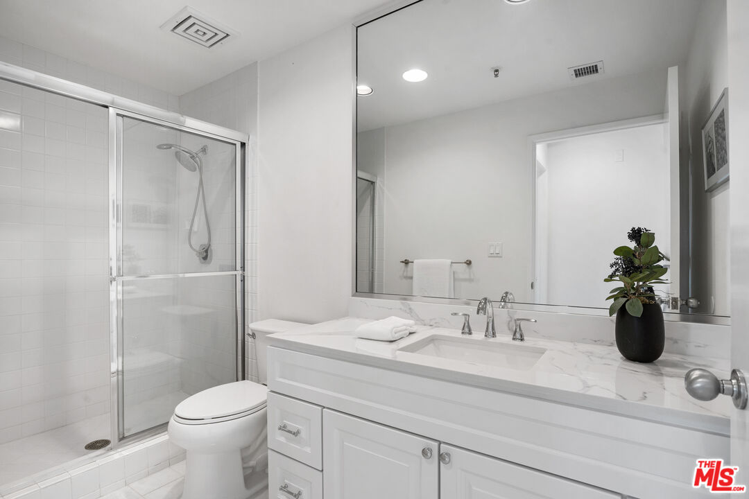 255 Main St Unit: 101