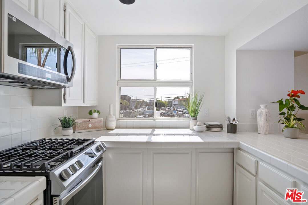 255 Main St Unit: 101